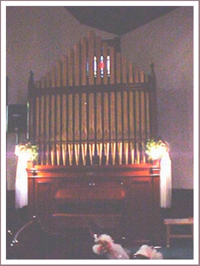 Sharpsville Universalist Church, Pomplitz Organ
