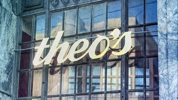 Theo's Pub