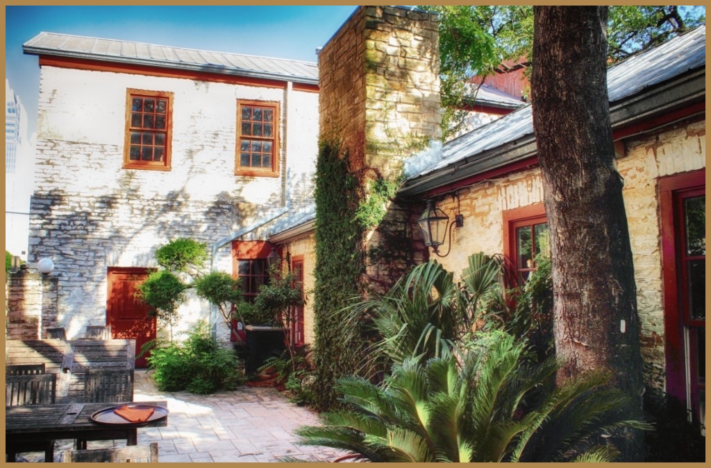Depot Hotel Current Courtyard