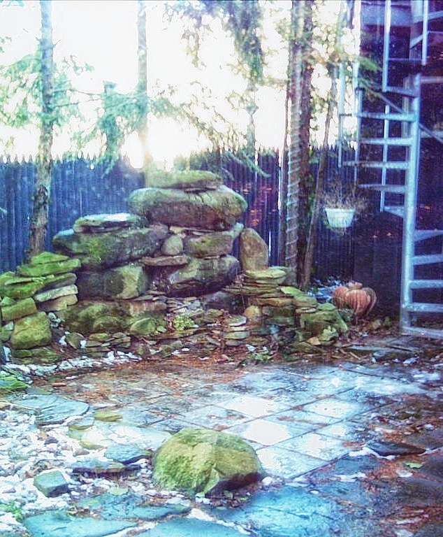 The Blue Heron, rear courtyard, Peninsula, OH